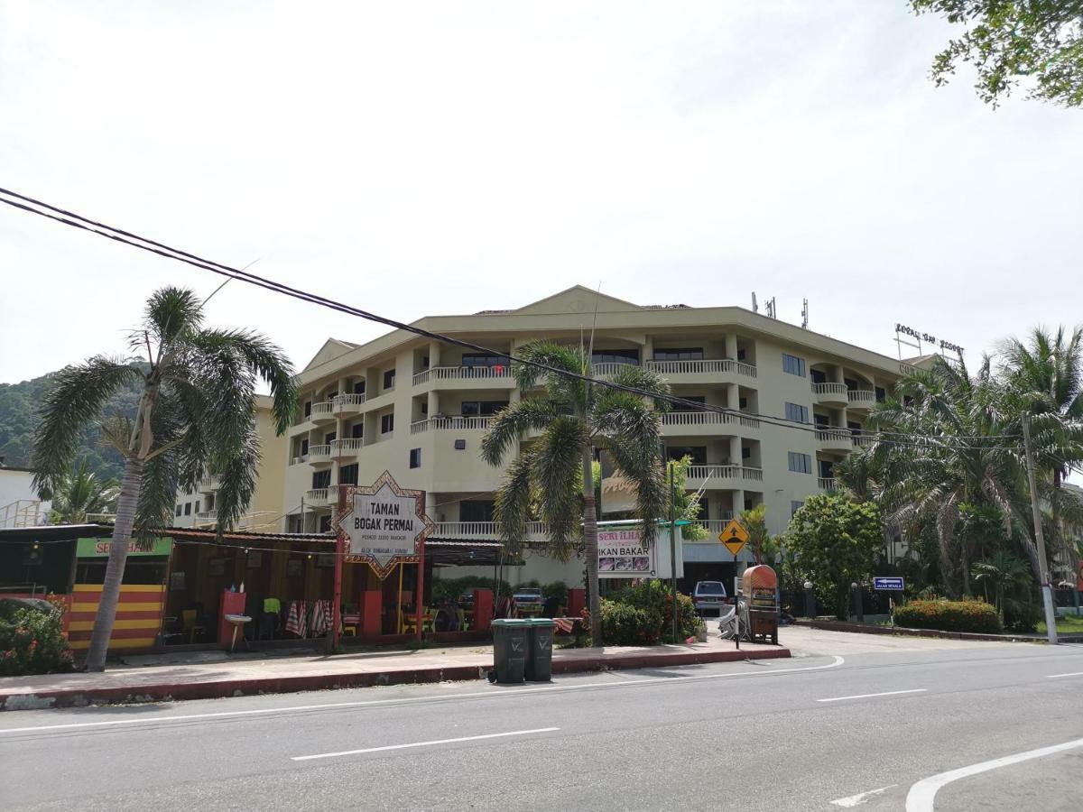 Sea & Wave #1 Coral Bay Apartment Pekan Pangkor Kültér fotó